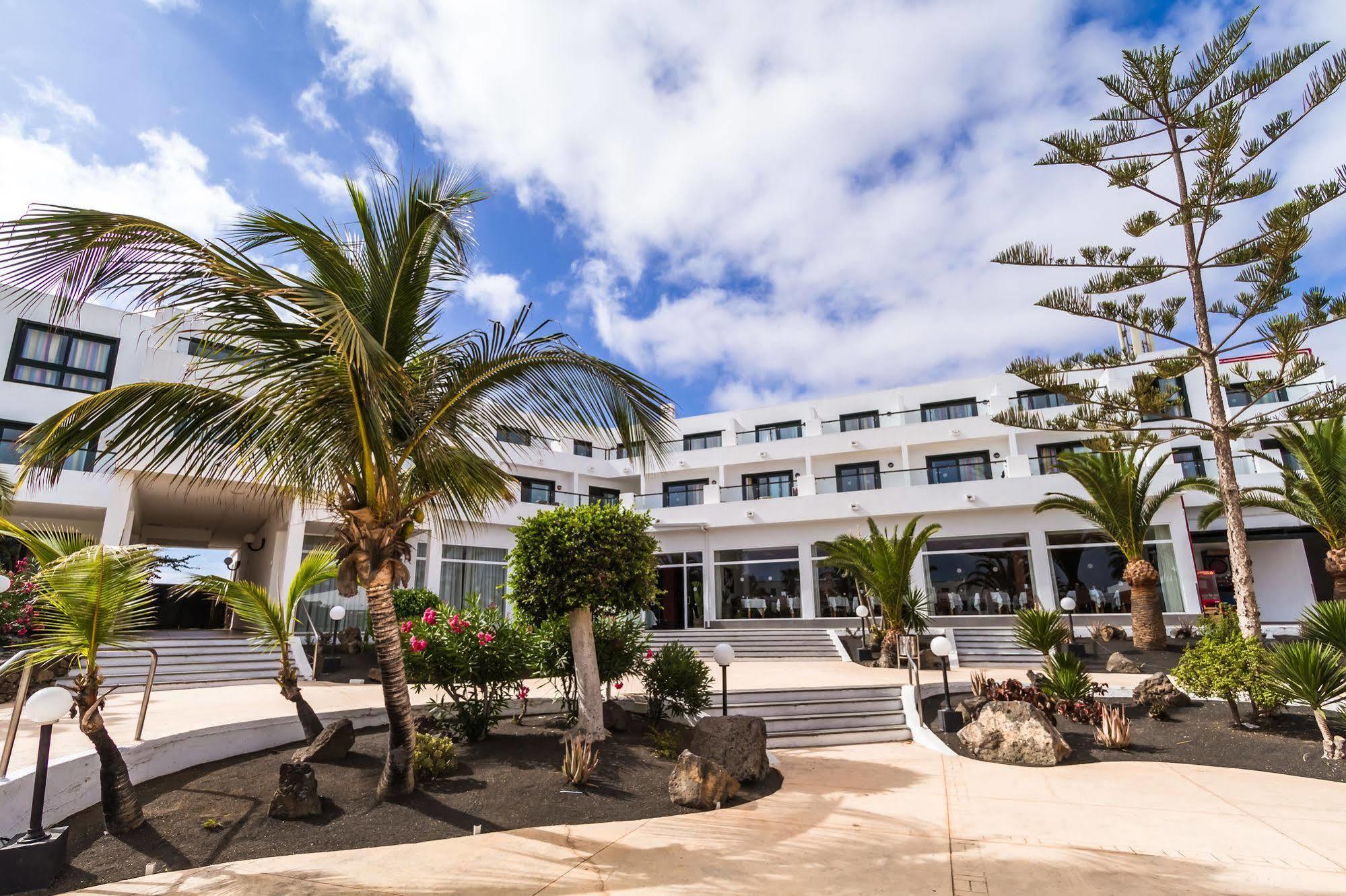 Bluebay Lanzarote Apartment Costa Teguise Exterior photo